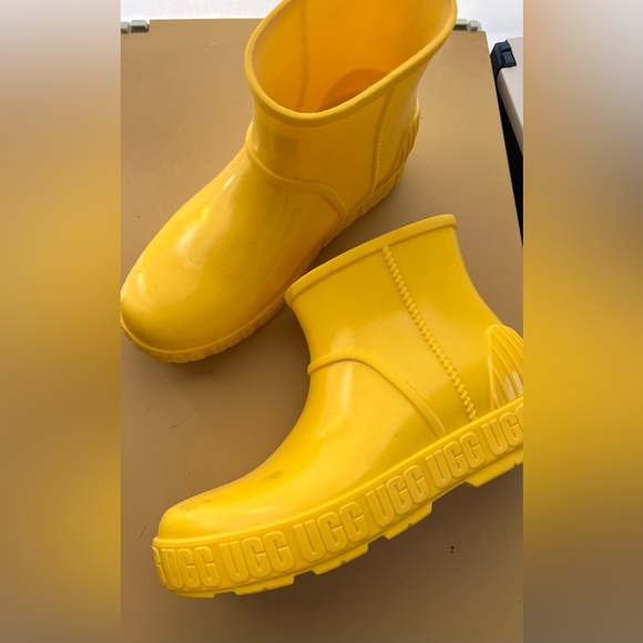 New UGG yellow Drizlita rain boots sherpa insole sz EU 38 7.5 8 - Picture 3 of 9